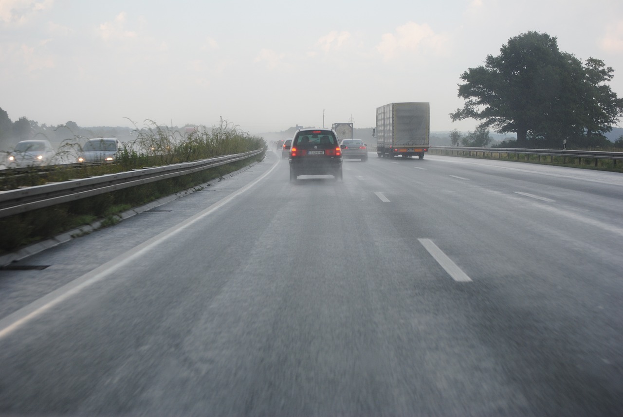 最新驾车条例，重塑道路安全的指南